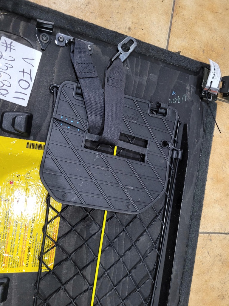 фото №11, Коврик пол багажника volvo v70 ii