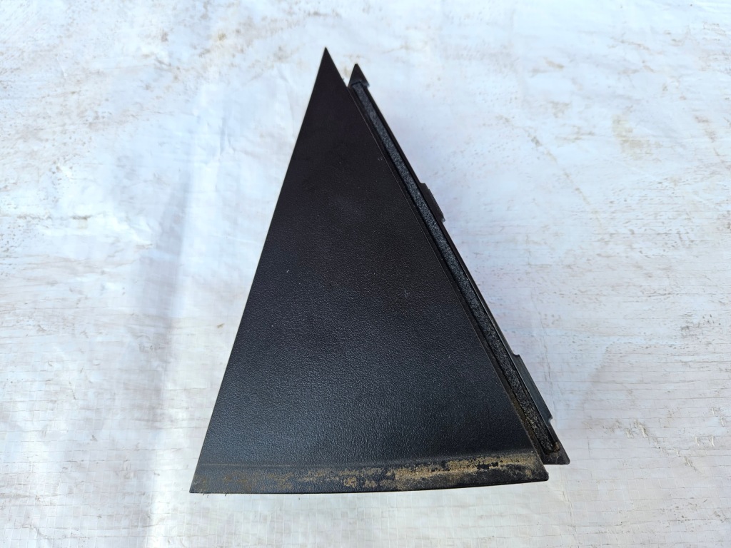 фото №1, Hyundai i30 iii fastback треугольник дверь левый задняя