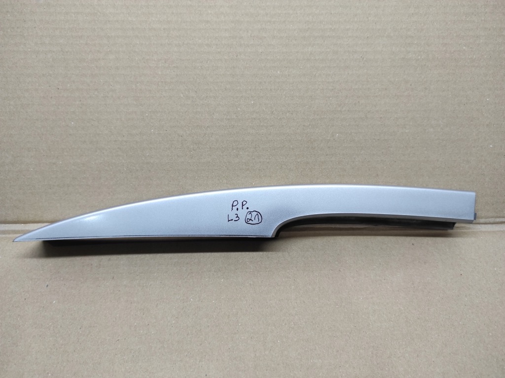 Заглушка накладка рейлінг права перед renault laguna 3 універсал Київ