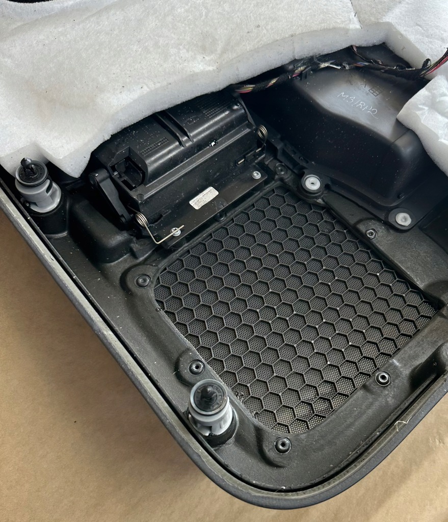 фото №10, Volkswagen touareg 7l обшивка дверь левый задняя 7l6861317a