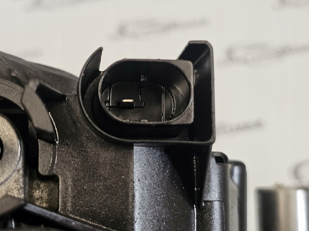 Ford c-max 2.0 tdci ufdb 13r генератор av6n-10300-md с Разборки