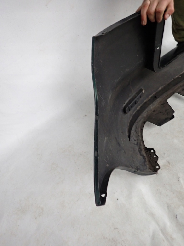 фото №8, Toyota corolla verso 01-04 бампер задняя задний 52159-13170