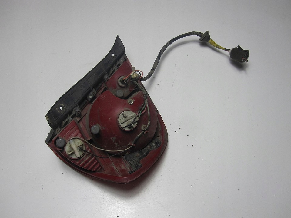 фото №7, Лампа задняя правая hyundai accent 04r 226