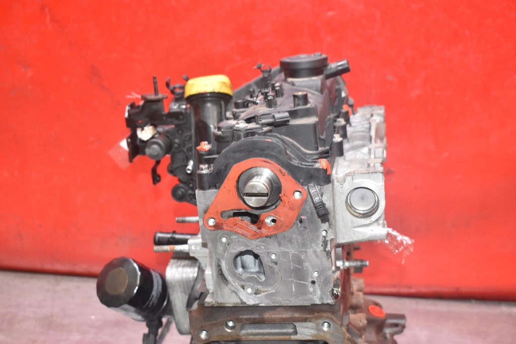 Двигатель дизель насос k9ka636 167008557r nissan juke 1 i f15 1.5 dci film Оригинал