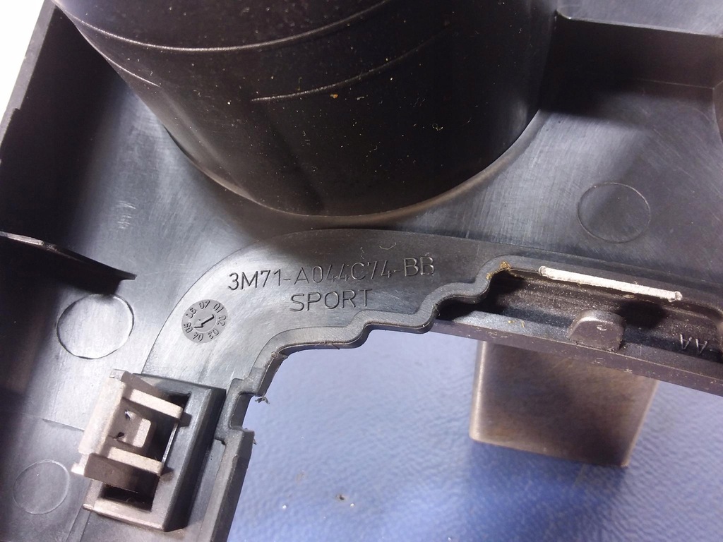 фото №5, Mazda 2 i dy рамка домкрата крепления na кружки