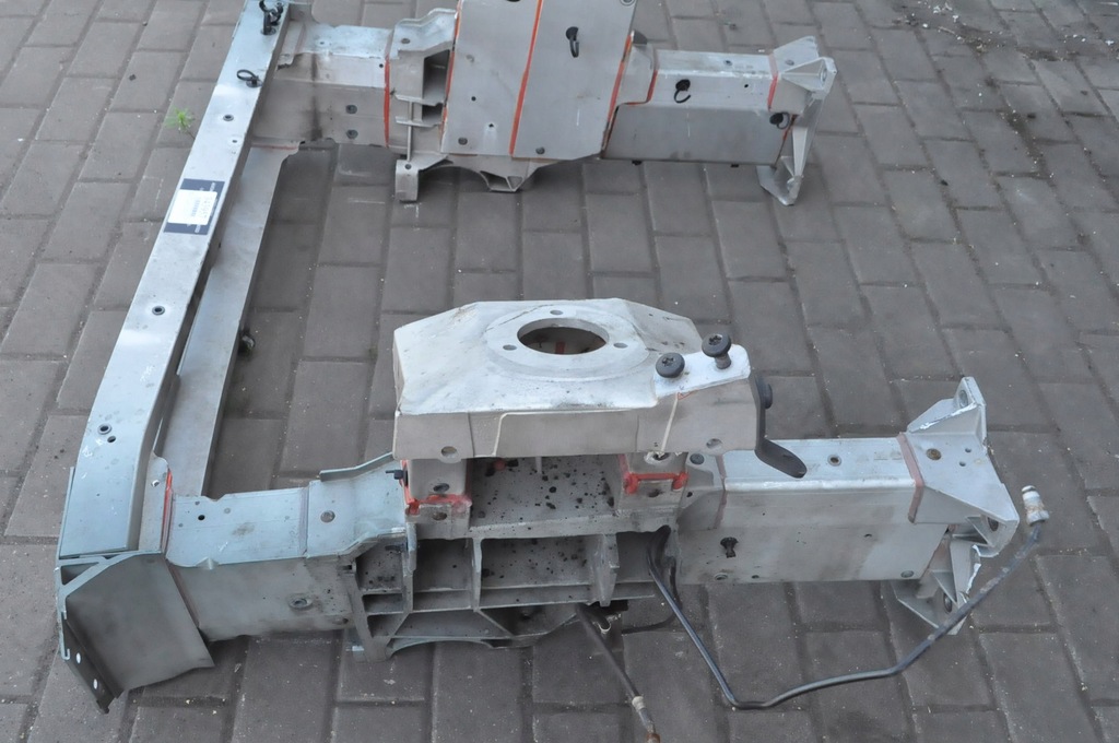 фото №10, Aston martin db9 pas передній підсилювач рама 4g43-101a67-a