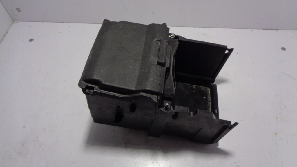 фото №1, Focus mk3 11-18 корпус аккумулятор