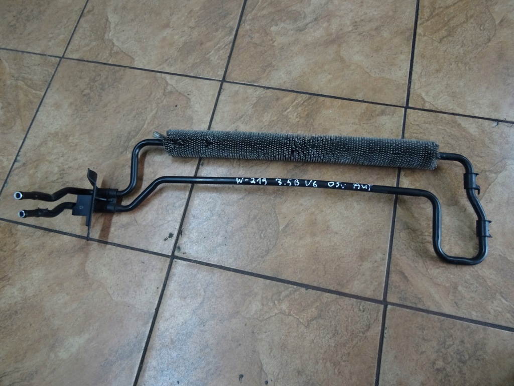 фото №1, W219 cls 3.5 05' радиатор усилителя