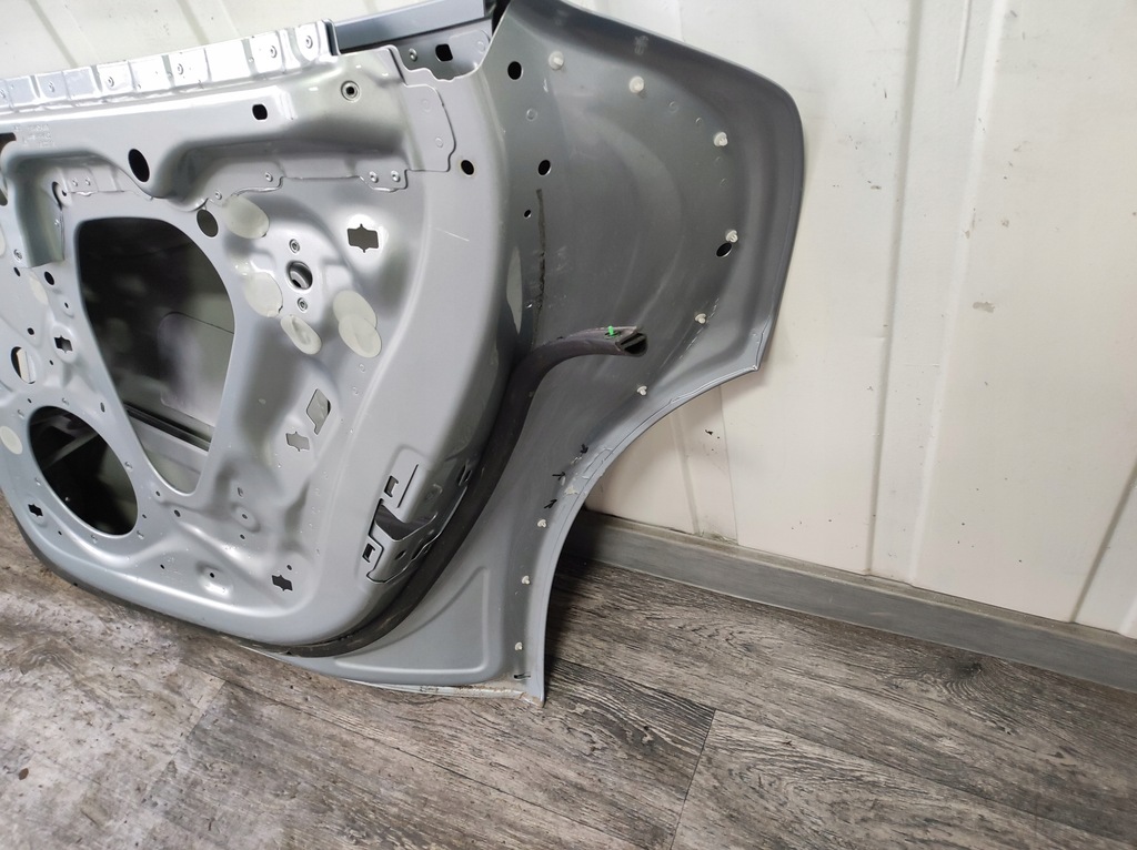 фото №12, Дверь porsche taycan ---- задние правое ---- задняя правый --- poznań ---- giełda