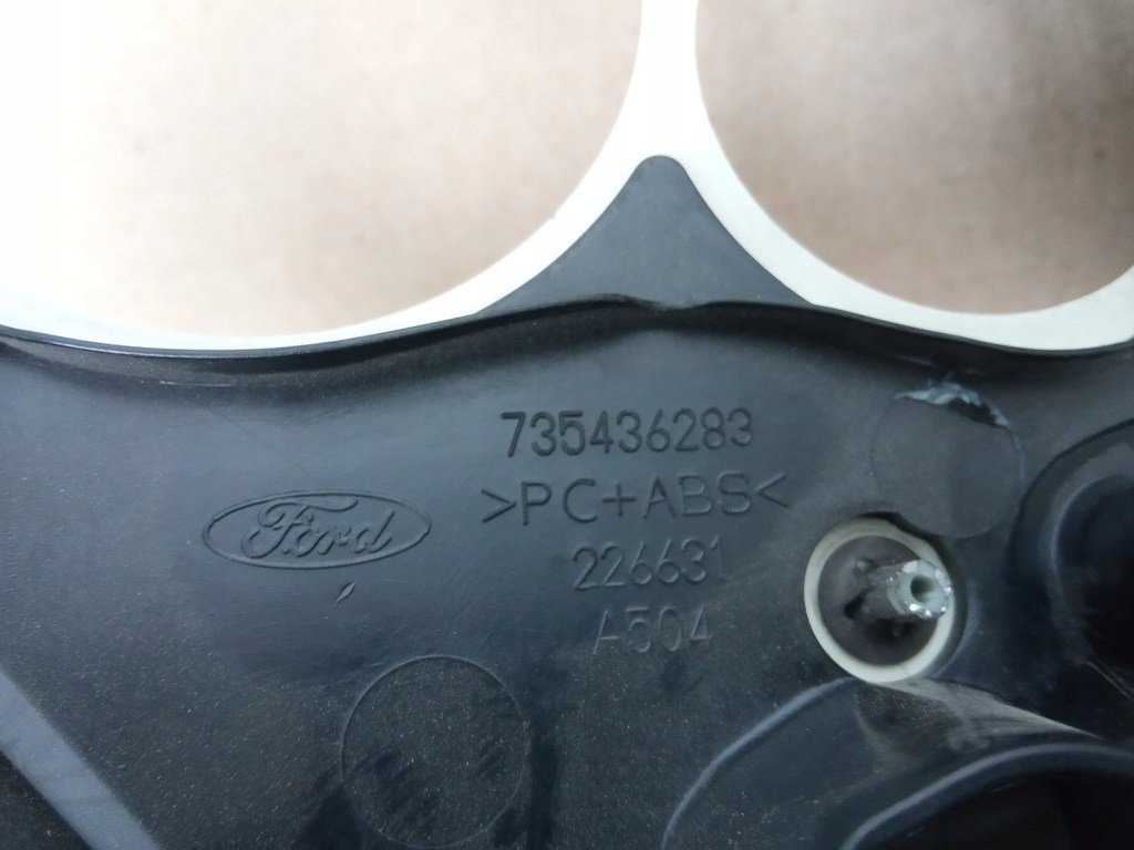 фото №9, Ford ka mk2 2008-15r. - панель рамка консоли