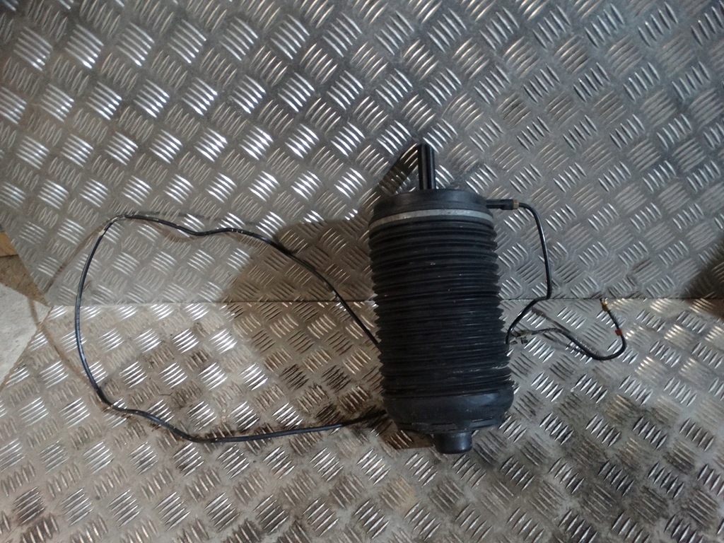 фото №1, Пневмоподушка подушка задня porsche macan 1