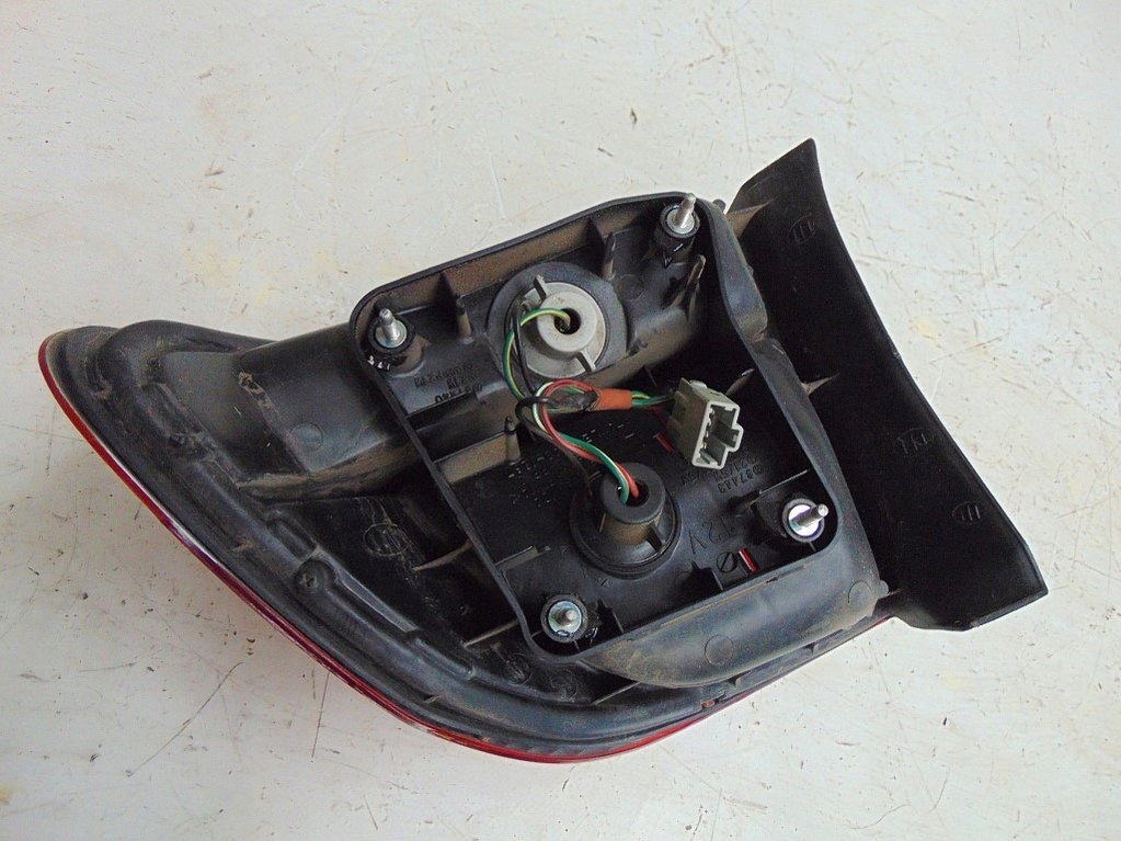 Honda civic vi 1.4i s 00r рестайлинг  sed фара левый задний с Разборки