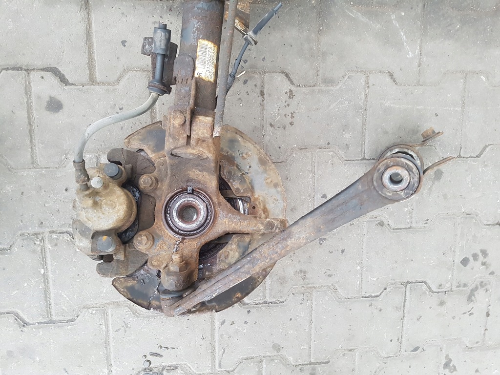 фото №5, Volvo c30 lift 10-12r 2.0 b поворотний кулак права перед