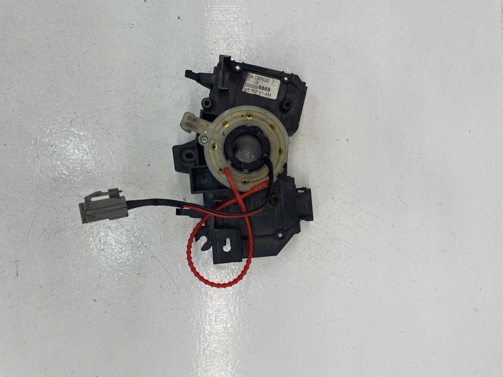 Купити Перемикач комбінований стрічка renault оригінальний номер 8200299869