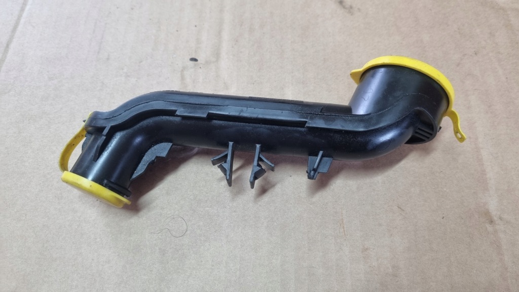 фото №1, Шланг заливная горловина масла fiat scudo citroen jumpy 1400744780 оригинал