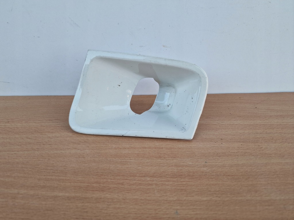 Купить Rover 400 рестайлинг  левая заглушка решётка w бампер перед