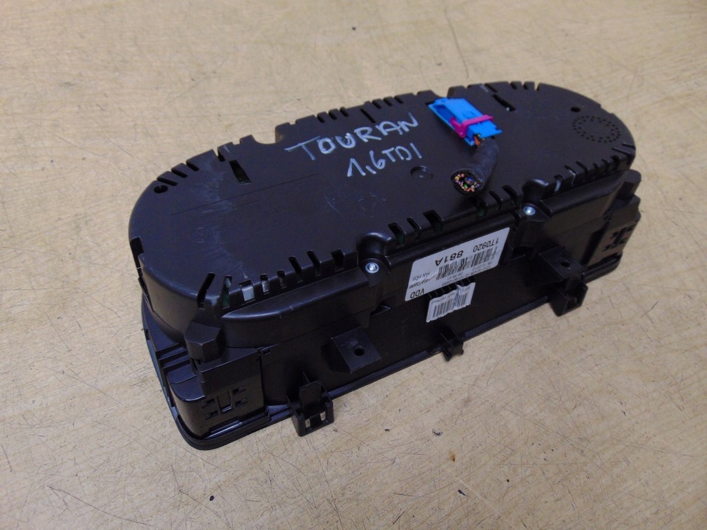 фото №12, Счетчик приборная панель vw touran 2010- 1.6 tdi 1t0920881a