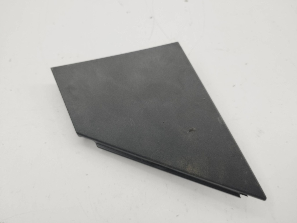 фото №1, Seat arona 2022 правая сторона накладки