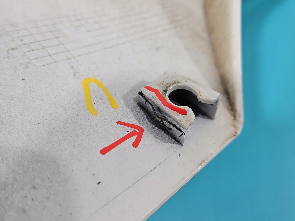 фото №8, Накладка задняя крышки ford escape iii 12- pnyw30 - оксфорд white solid c/c