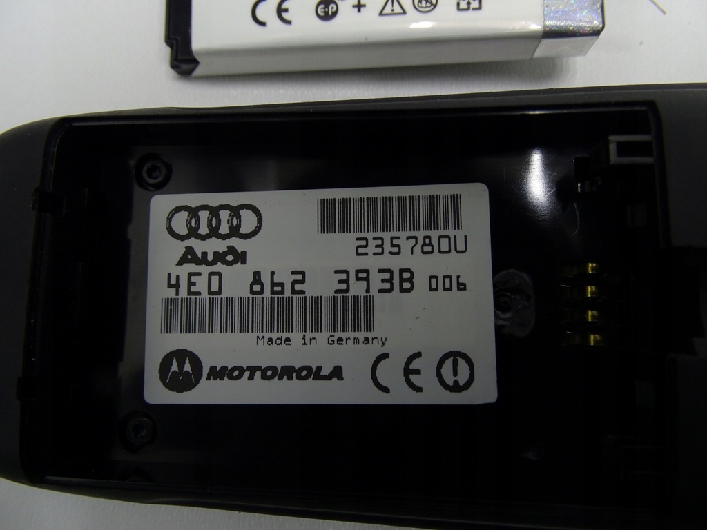 фото №7, Підлокітник шкіра чорний + телефон motorola audi a6 c6 a8 d3