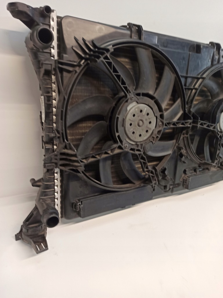 фото №5, Audi a4 b8 комплект радиатор вентилятор 2.0 tdi