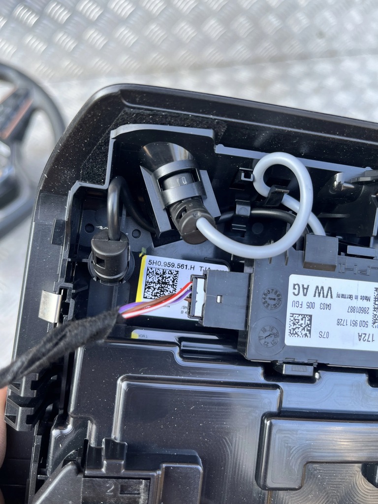 фото №1, Лампа стельовий cupra formentor 20- 5h0959561h