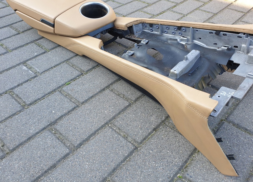 фото №8, Porsche panamera 970 подлокотник туннель средний