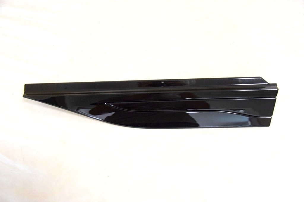 фото №10, Range rover evoque ii l551 18-r. молдинг крыла левая водитель перед