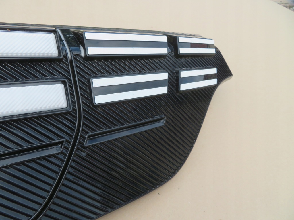 фото №11, Dacia spring ev lift решітка радіатора решітка радіатора роз'єм заряджання кришка 22- 622564395r