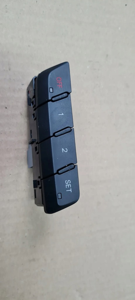 фото №1, Sq5 8r q5 кнопка памяти сиденье 8r0959769a