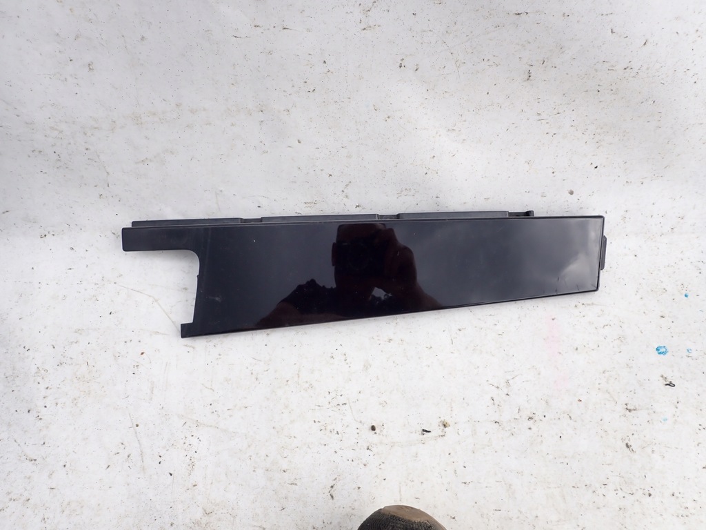 фото №1, Молдинг дверь правый задняя a1767320329 mercedes w176