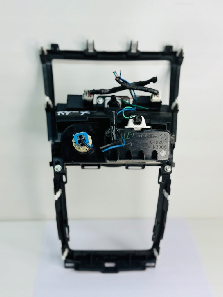 Mazda 6 gh рамка радіо панелі приладової панелі консолі в Україні