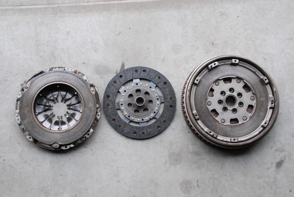 фото №1, Сцепление колесо двухмассовый nissan qashqai j11 1.5 dci