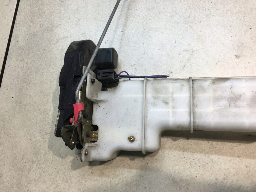 фото №5, Замок двері правий задня chrysler pacifica i 4 pin