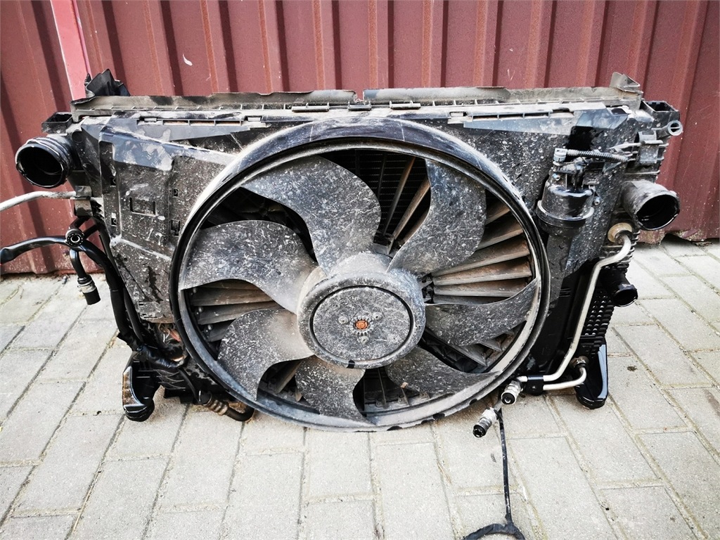 фото №5, Mercedes e-klasa w207 w212 3.0 v6 3.5 v6 радіатор комплект радіатор