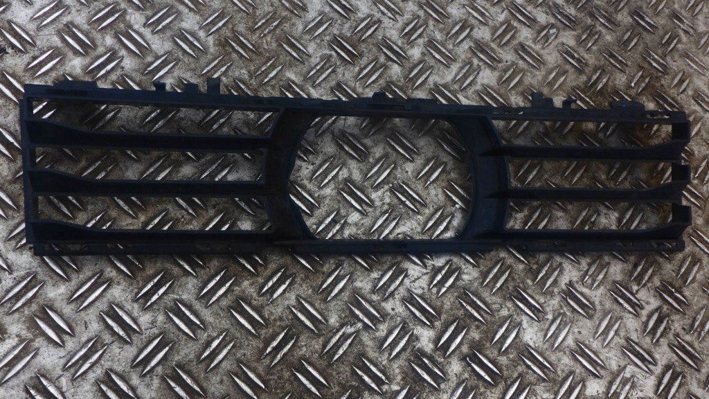 Bmw g30 решітка  решітка бампера перед 51117385268 Недорого