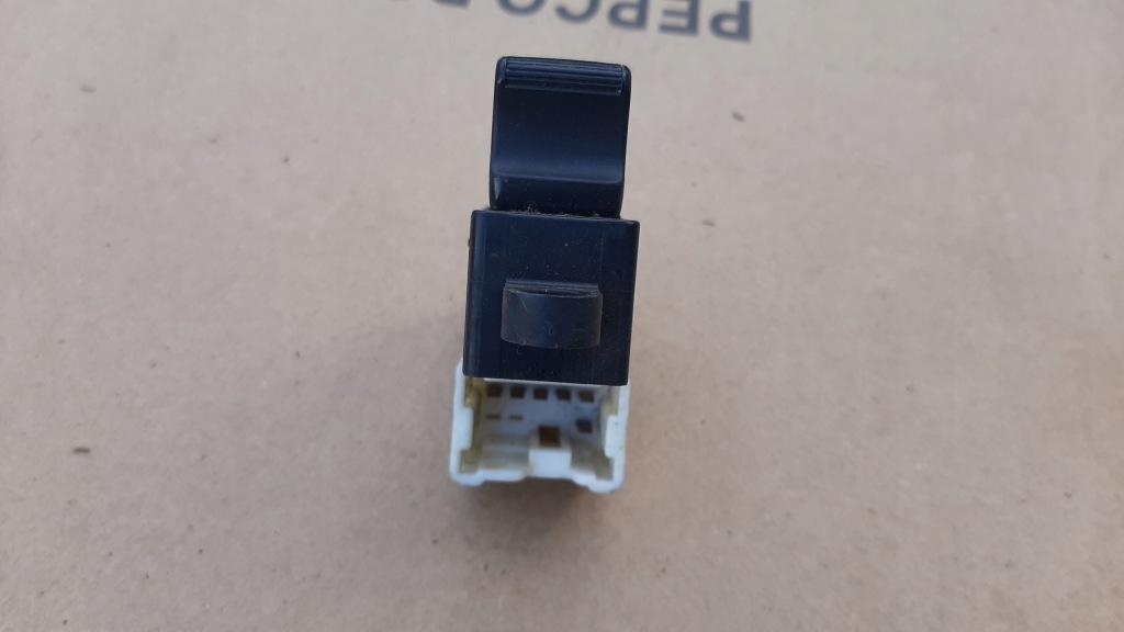 фото №5, Nissan x-trail t30 кнопка перемикач