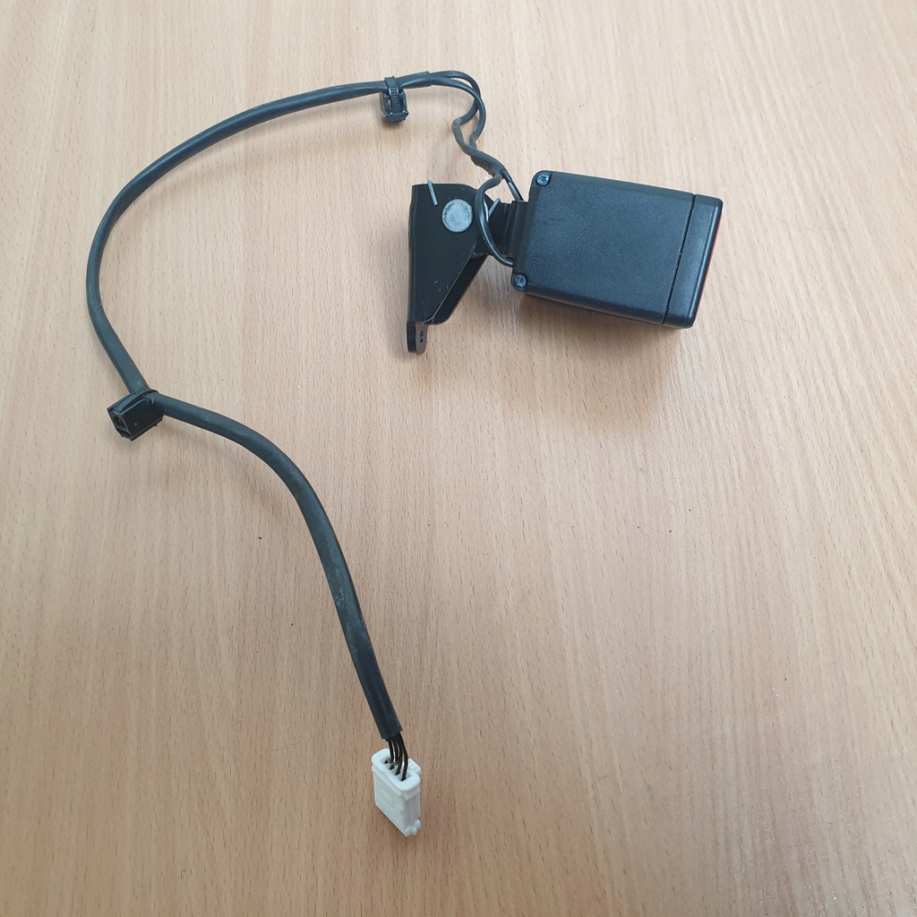 фото №8, Pas безопасности клипса поперечина задняя citroen ds5