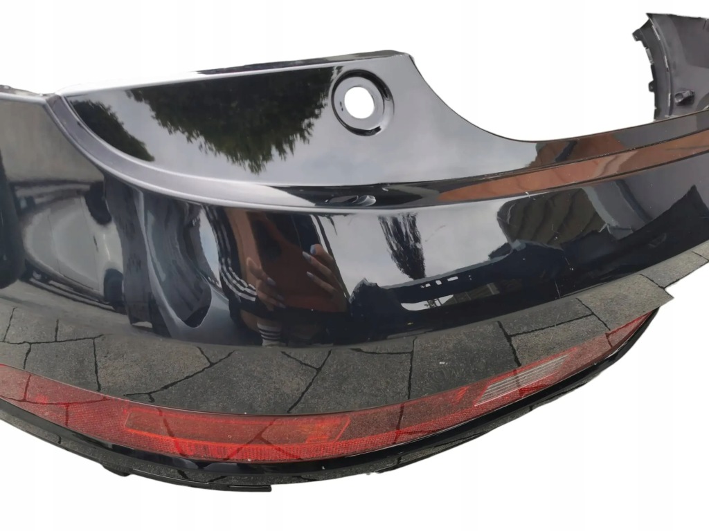 Верхній частина бампера заднього, датчики, ліхтарі audi a-3 8u рестайлінг  93. Ціна