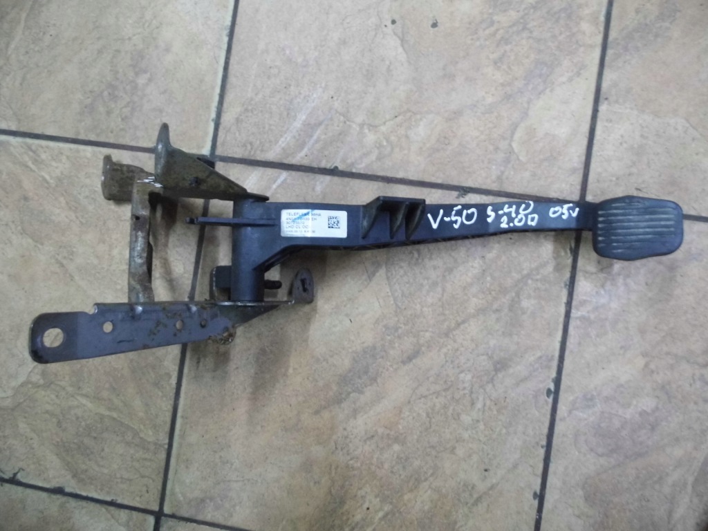 фото №1, Volvo v50 s40 ii 2.0d 05' педаль зчеплення 30723570