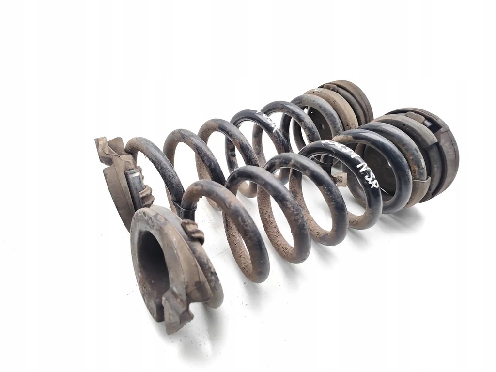 фото №11, Jaguar f-pace пружина задня 2.0 td4 дизель 120kw 163 hp hk83-5534-ac suv