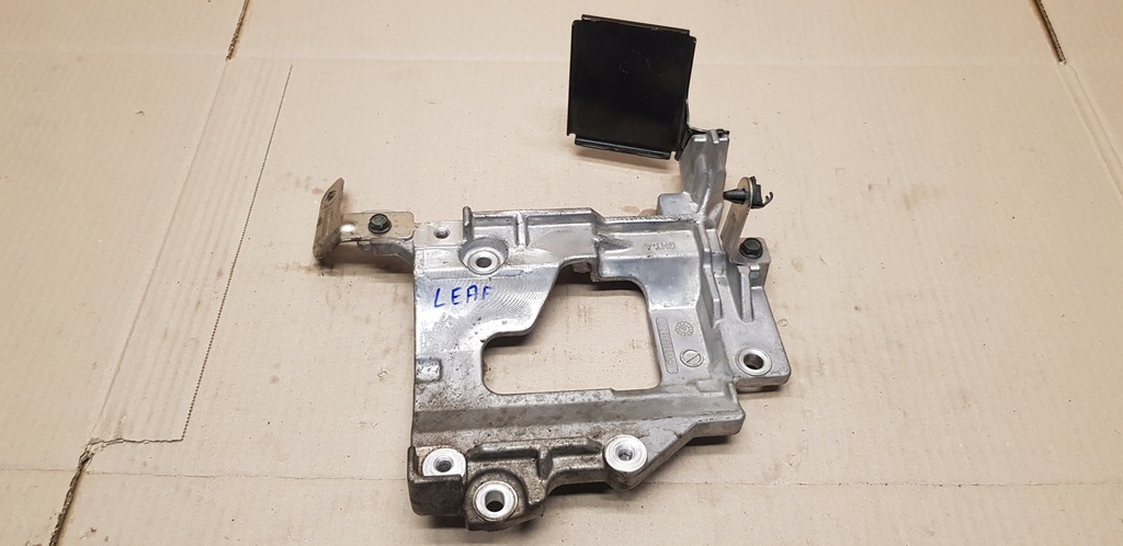 фото №1, Nissan leaf ii кронштейн генератора em57