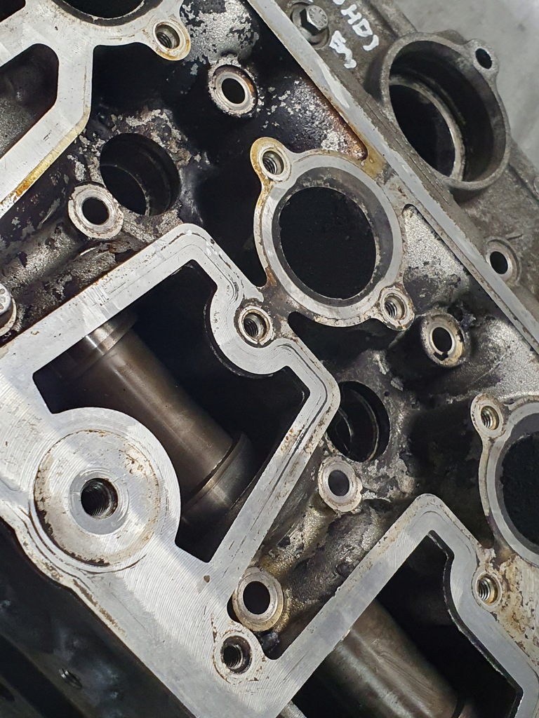 фото №10, Головка оригінальний номер 9682446510 citroen c5 iii 2.0hdi 10r.