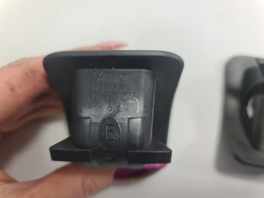 фото №3, Golf isofix заглушка 1k0887233