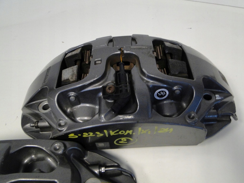 фото №9, Mercedes супорт гальмівний передній правий лівий amg s klasa 223 w223