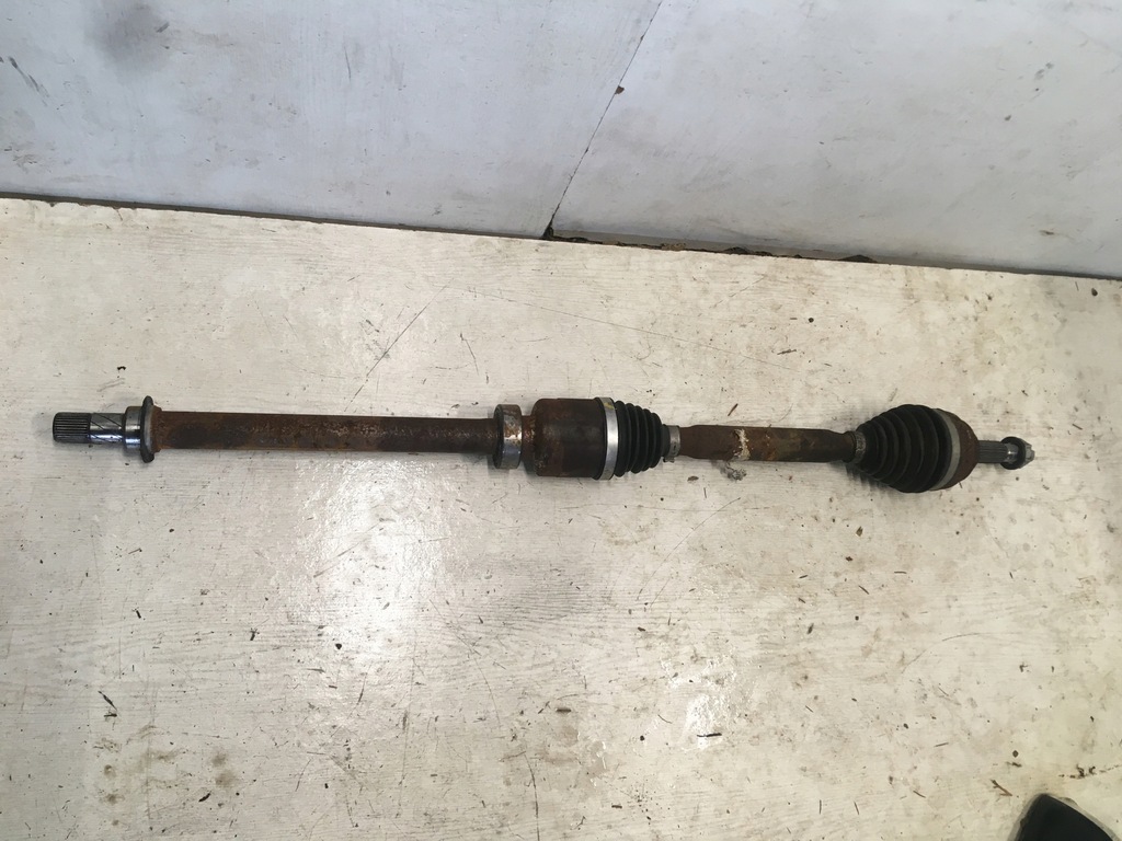 фото №1, Приводной вал правая 391000926r renault clio iv 1.2tce