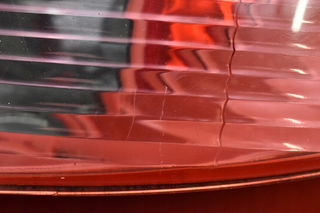 фото №8, Лампа права задня задня peugeot 306 1 i 3d hb lift 02-09