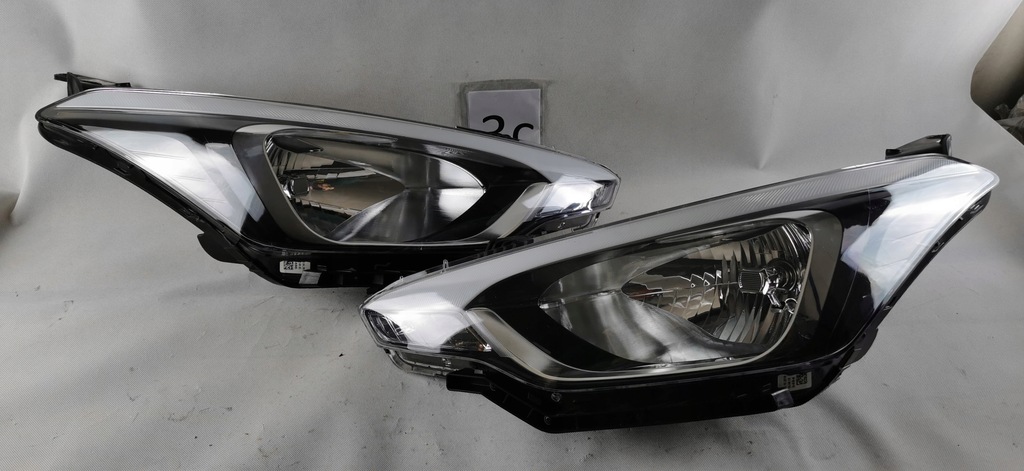 фото №1, Hyundai i20 ii фара обычный левый правый комплект