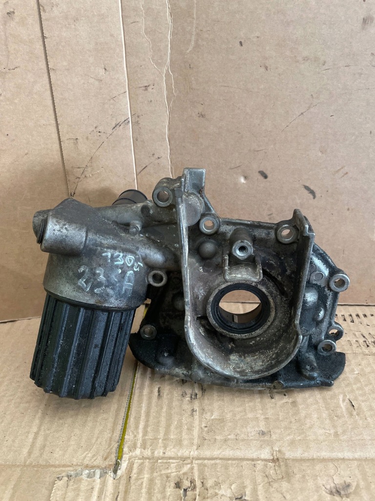 Renault twingo 2 насос масла Оригинал