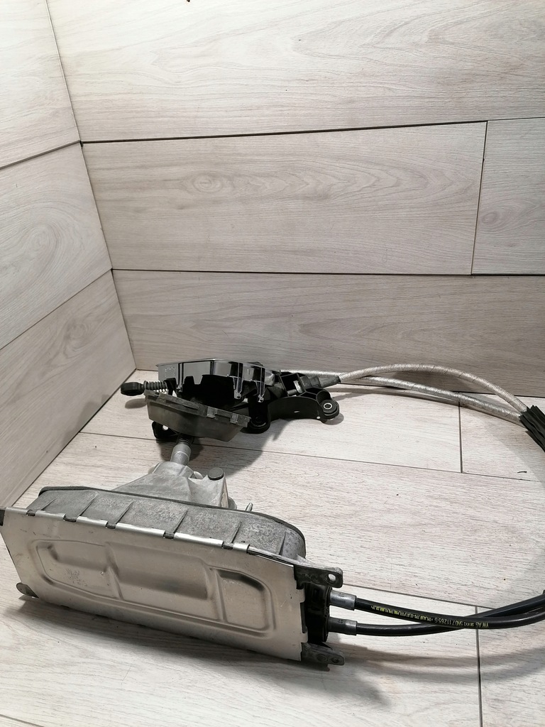 фото №9, Tiguan домкрат перемикання передач 5n0711049